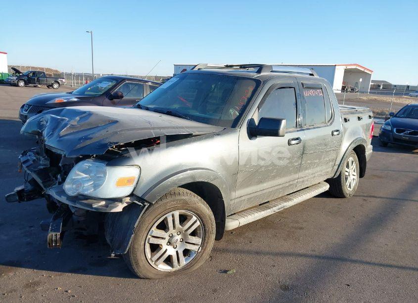 Photo 2 of 2010 Ford Explorer SPORT TRAC LIMITED (VIN 1FMEU5DE3AUA44769)