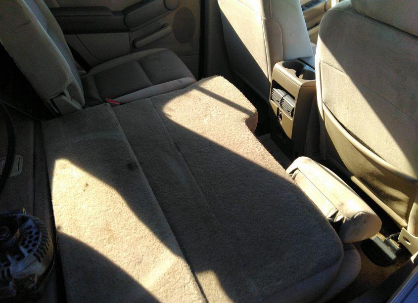 Photo 8 of 2006 Ford Explorer XLS (VIN 1FMEU62E16UA16985)