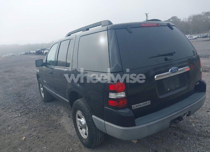 Photo 3 of 2006 Ford Explorer XLS (VIN 1FMEU62E16UA31177)