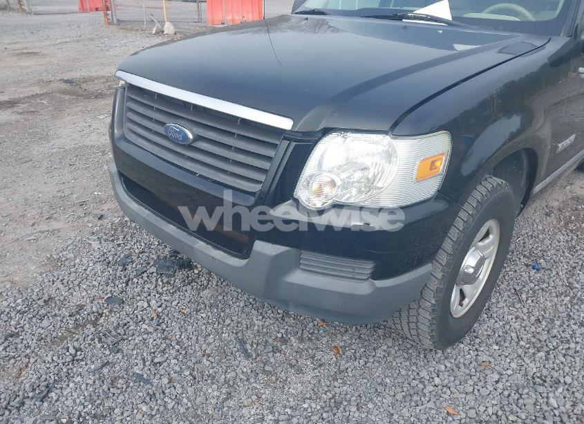 Photo 6 of 2006 Ford Explorer XLS (VIN 1FMEU62E16UA31177)