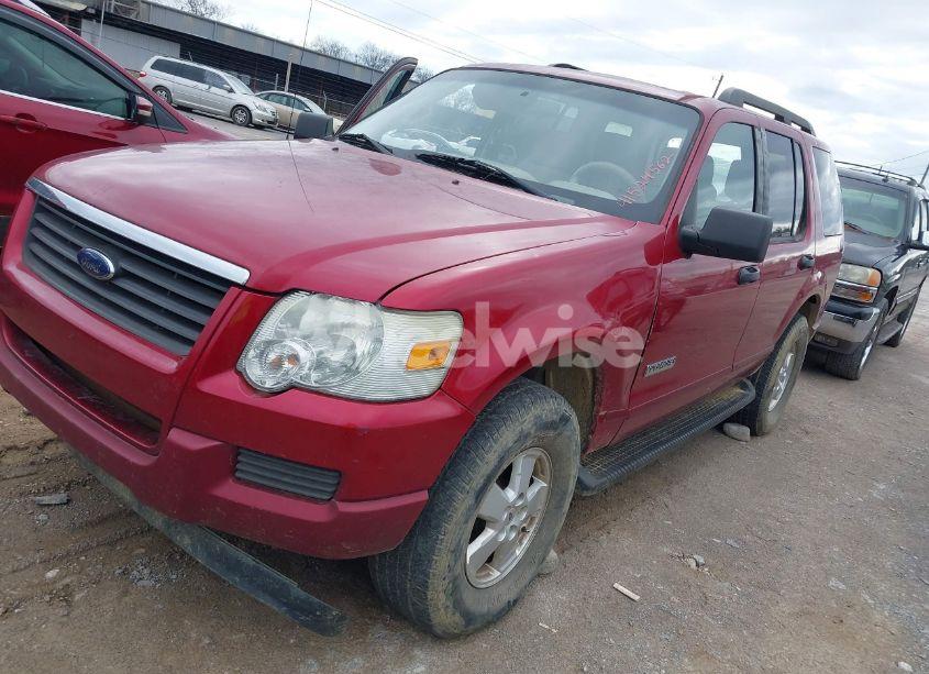 Photo 2 of 2006 Ford Explorer XLS (VIN 1FMEU62E26UA00830)