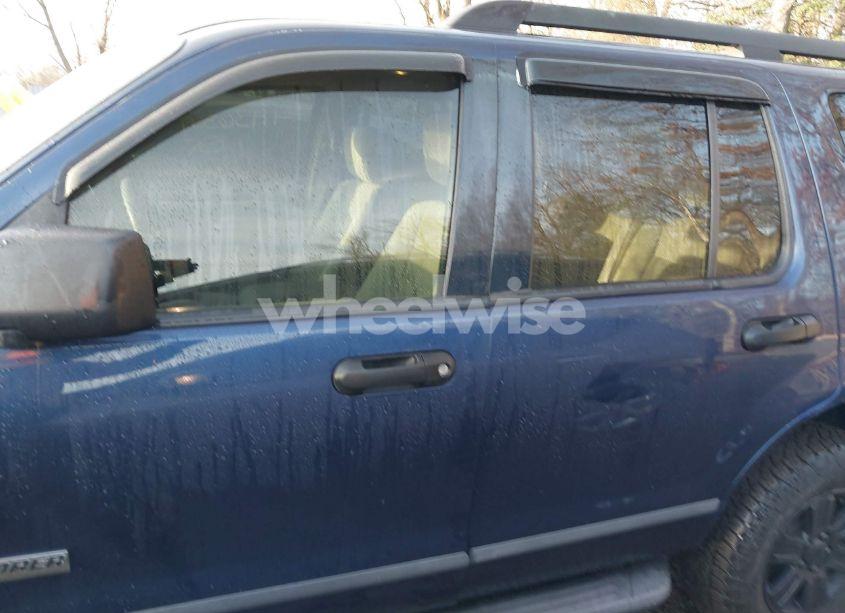 Photo 14 of 2006 Ford Explorer XLS (VIN 1FMEU62E26UA53768)