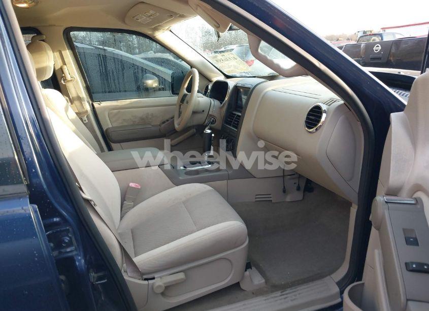 Photo 5 of 2006 Ford Explorer XLS (VIN 1FMEU62E26UA53768)