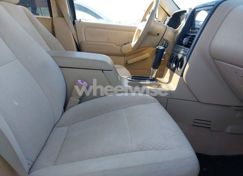 Photo 5 of 2006 Ford Explorer XLS (VIN 1FMEU62E26UA64043)