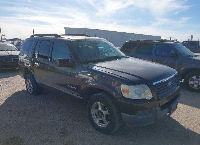 2006 Ford Explorer XLS (VIN 1FMEU62E26UA66441) main photo