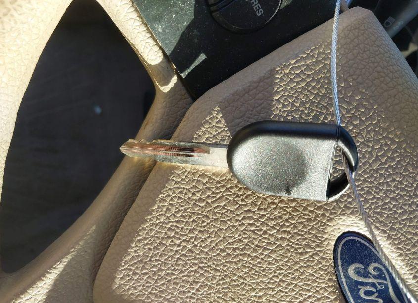 Photo 11 of 2006 Ford Explorer XLS (VIN 1FMEU62E26UA66441)