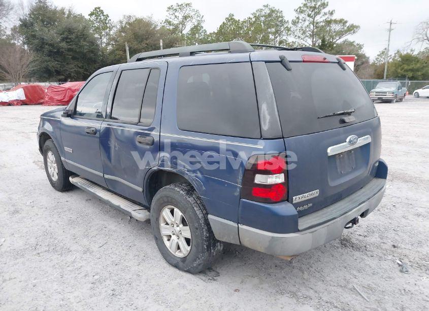 Photo 3 of 2006 Ford Explorer XLS (VIN 1FMEU62E36UA32234)