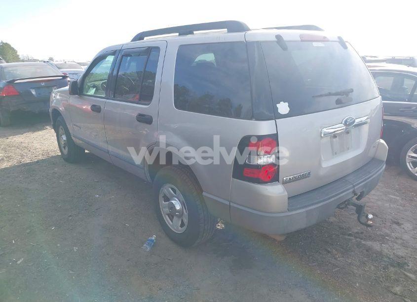 Photo 3 of 2006 Ford Explorer XLS (VIN 1FMEU62E36UB34651)