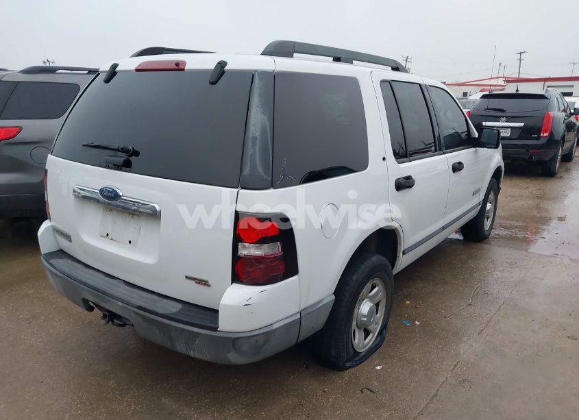 Photo 4 of 2006 Ford Explorer XLS (VIN 1FMEU62E46UA49303)