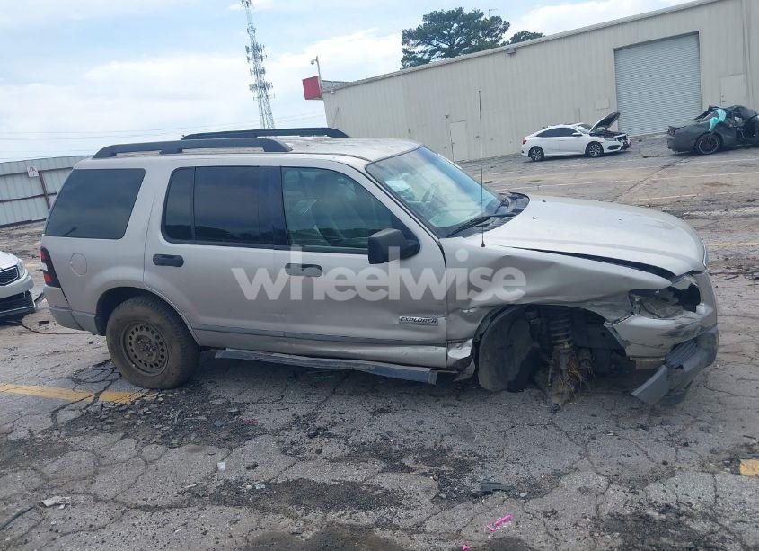 Photo 13 of 2006 Ford Explorer XLS (VIN 1FMEU62E56UA33188)