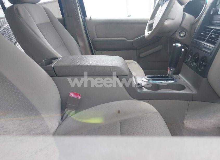 Photo 5 of 2006 Ford Explorer XLS (VIN 1FMEU62E56UA33188)