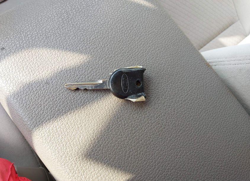 Photo 11 of 2006 Ford Explorer XLS (VIN 1FMEU62E86UA68565)