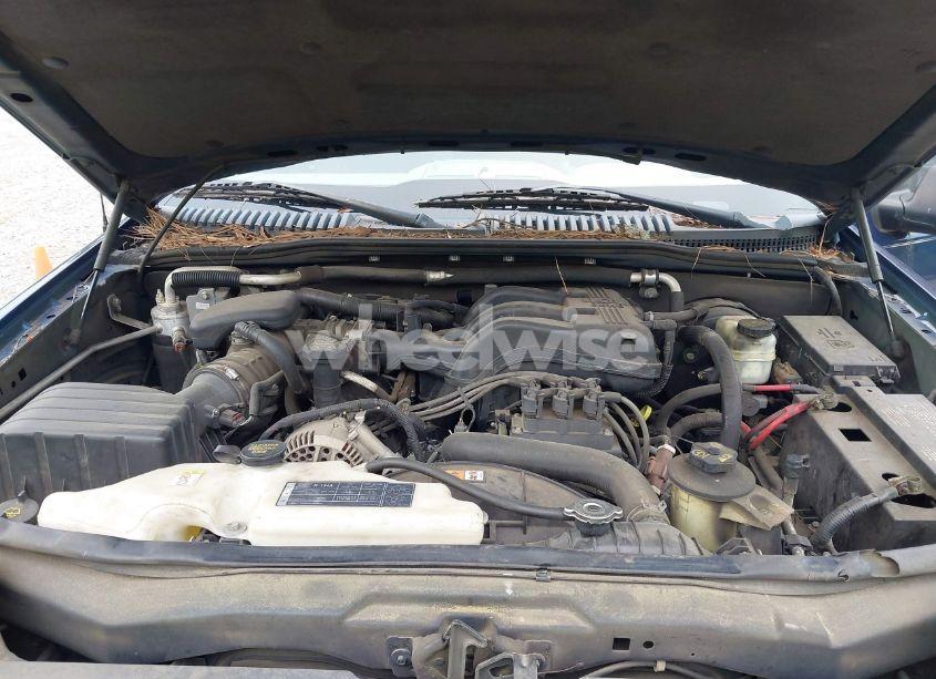 Photo 10 of 2006 Ford Explorer XLS (VIN 1FMEU62E86UA69991)