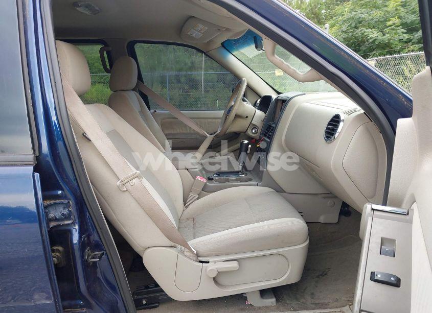 Photo 5 of 2006 Ford Explorer XLS (VIN 1FMEU62E86UA69991)