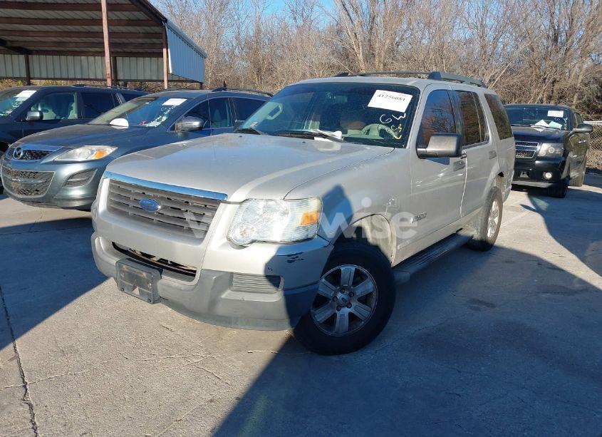 Photo 2 of 2006 Ford Explorer XLS (VIN 1FMEU62E96ZA09656)