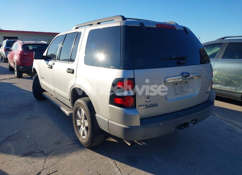 Photo 3 of 2006 Ford Explorer XLS (VIN 1FMEU62E96ZA09656)