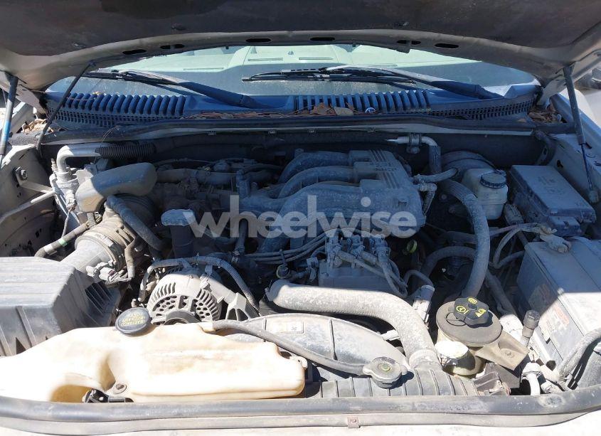 Photo 10 of 2006 Ford Explorer XLS (VIN 1FMEU62EX6UA48060)