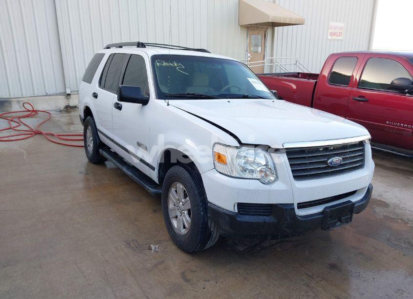 2006 Ford Explorer XLS (VIN 1FMEU62EX6ZA02330) main photo