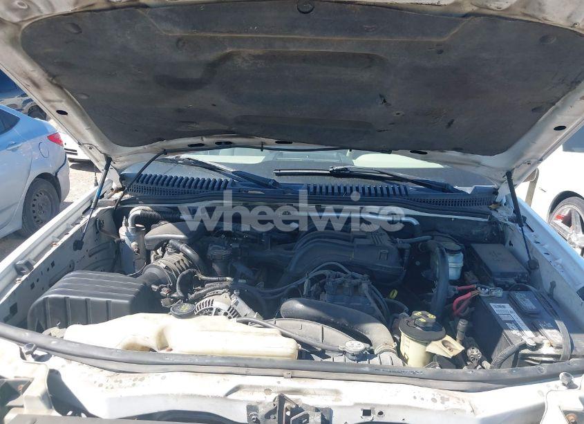Photo 10 of 2006 Ford Explorer XLS (VIN 1FMEU62EX6ZA02330)