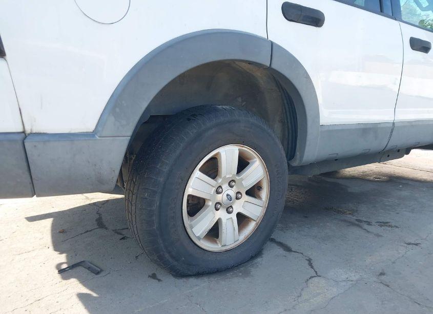 Photo 6 of 2006 Ford Explorer XLT (VIN 1FMEU63866UB58130)