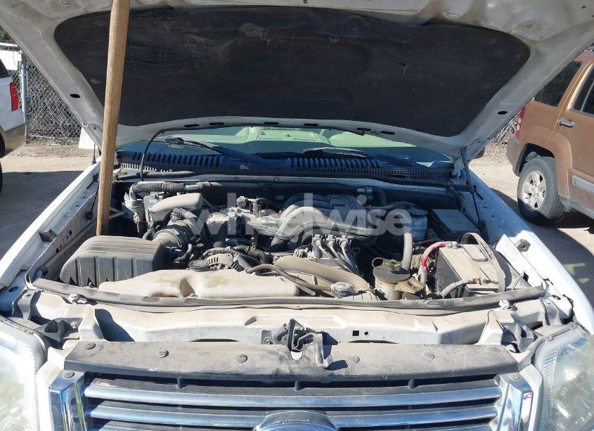 Photo 10 of 2006 Ford Explorer XLT (VIN 1FMEU63E06UA20850)