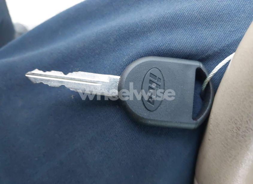 Photo 11 of 2006 Ford Explorer XLT (VIN 1FMEU63E06UA20850)