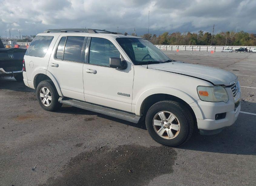 2008 Ford Explorer XLT (VIN 1FMEU63E08UA35951) main photo