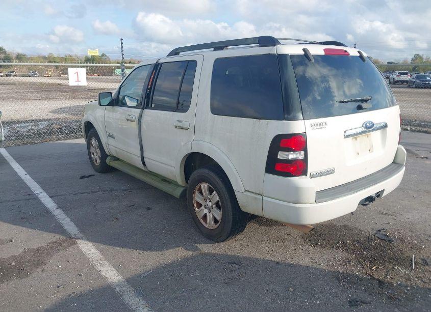 Photo 3 of 2008 Ford Explorer XLT (VIN 1FMEU63E08UA35951)