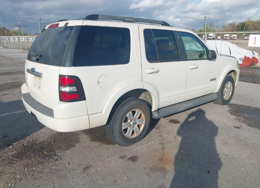 Photo 4 of 2008 Ford Explorer XLT (VIN 1FMEU63E08UA35951)