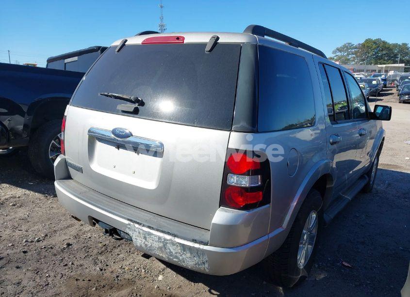 Photo 4 of 2008 Ford Explorer XLT (VIN 1FMEU63E18UA94300)