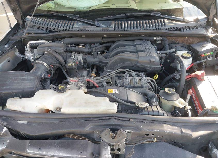 Photo 10 of 2006 Ford Explorer XLT (VIN 1FMEU63E26UB70278)