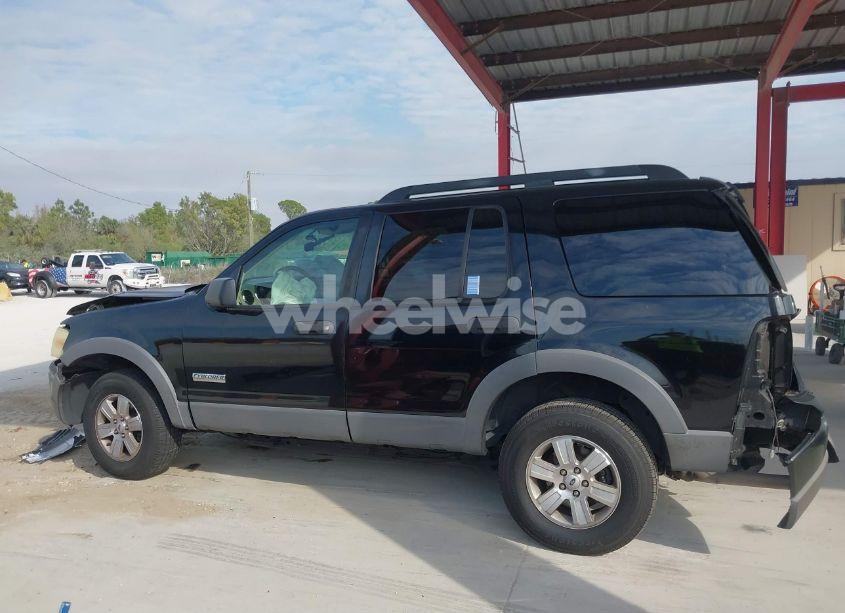 Photo 14 of 2006 Ford Explorer XLT (VIN 1FMEU63E26UB70278)