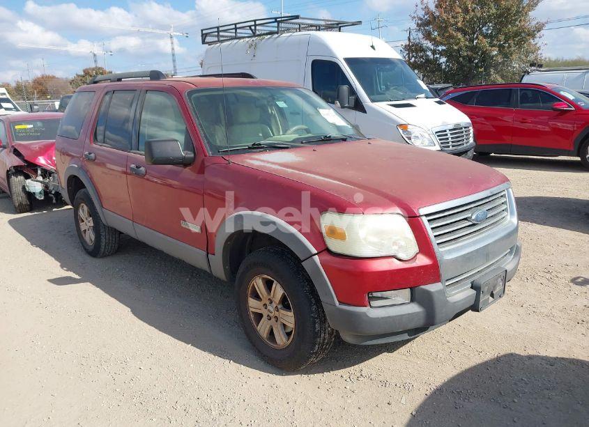 2006 Ford Explorer XLT (VIN 1FMEU63E26ZA17922) main photo