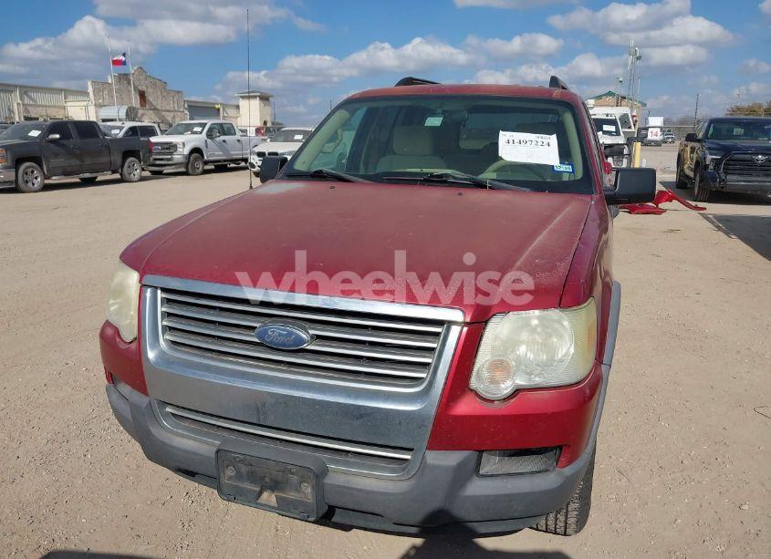 Photo 6 of 2006 Ford Explorer XLT (VIN 1FMEU63E26ZA17922)