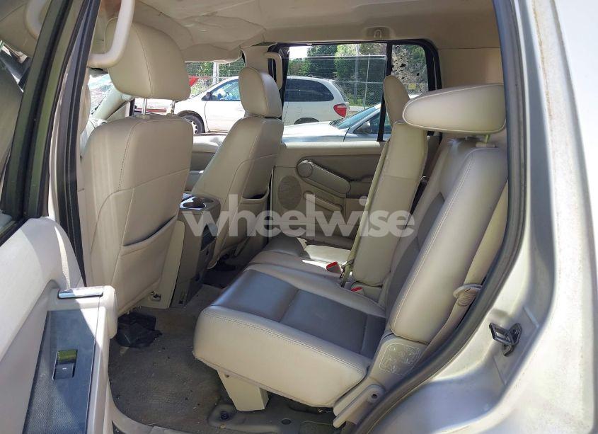 Photo 8 of 2007 Ford Explorer XLT (VIN 1FMEU63E27UA84955)