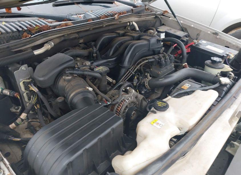 Photo 10 of 2009 Ford Explorer XLT (VIN 1FMEU63E29UA32065)