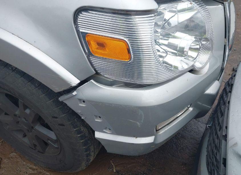 Photo 6 of 2009 Ford Explorer XLT (VIN 1FMEU63E29UA32065)