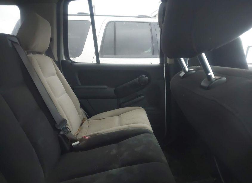 Photo 8 of 2009 Ford Explorer XLT (VIN 1FMEU63E29UA32065)