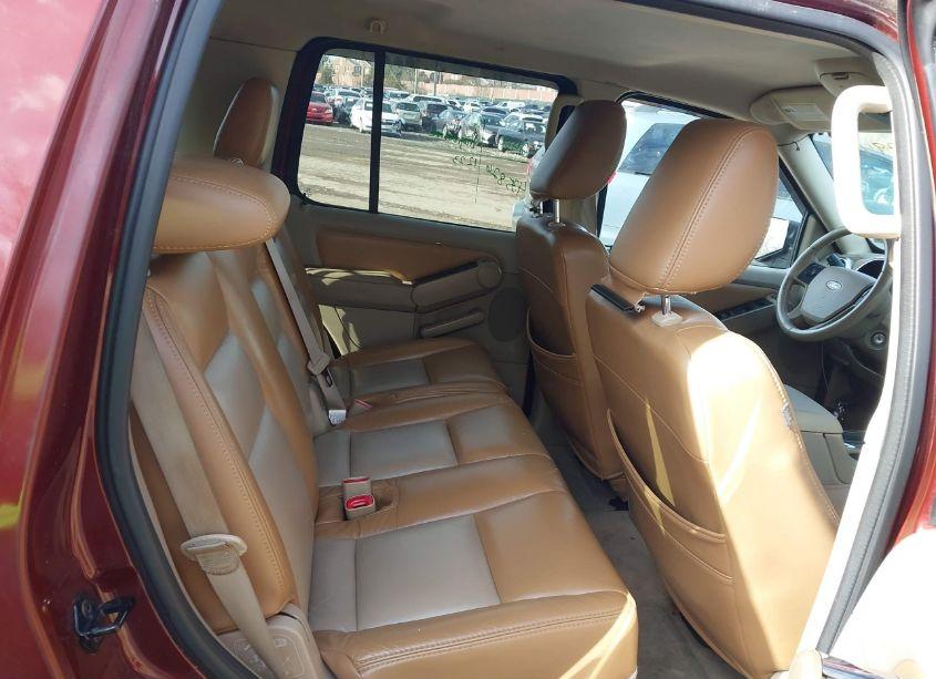 Photo 8 of 2009 Ford Explorer XLT (VIN 1FMEU63E29UA36794)