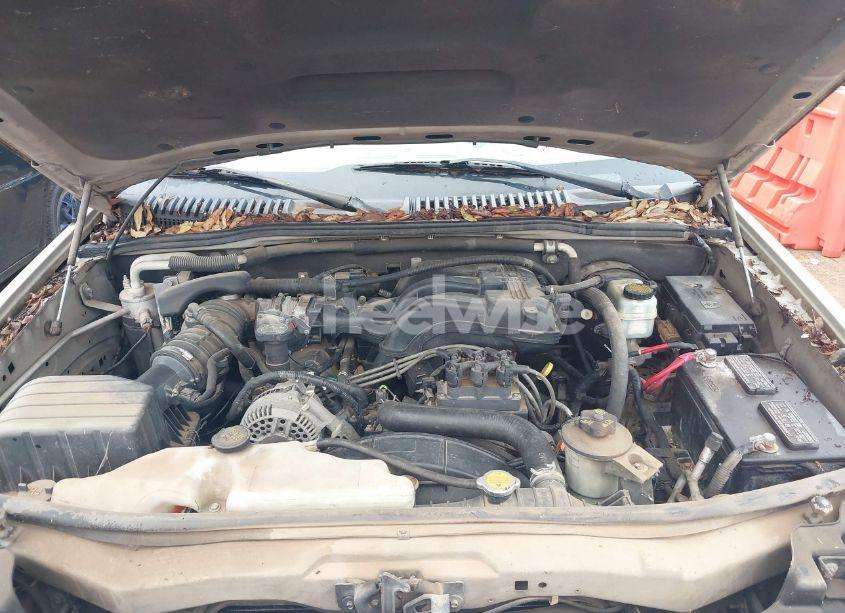 Photo 10 of 2006 Ford Explorer XLT (VIN 1FMEU63E36UA31339)