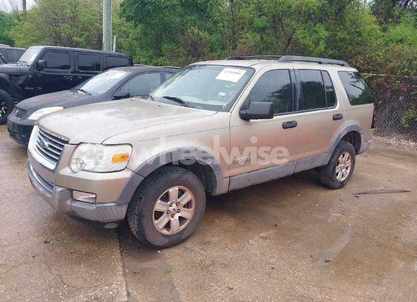 Photo 2 of 2006 Ford Explorer XLT (VIN 1FMEU63E36UA31339)