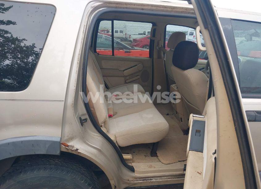 Photo 8 of 2006 Ford Explorer XLT (VIN 1FMEU63E36UA31339)