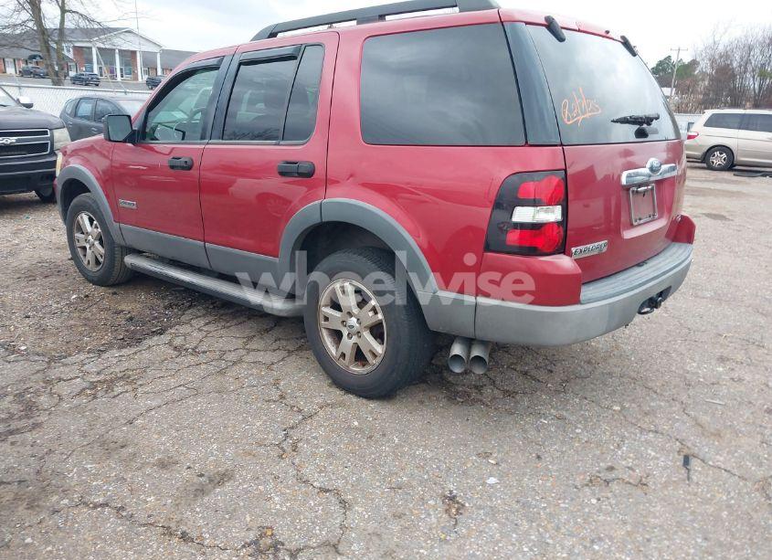 Photo 3 of 2006 Ford Explorer XLT (VIN 1FMEU63E36UB28654)