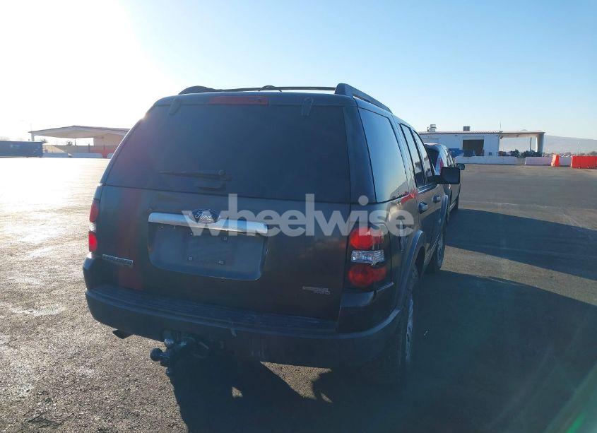 Photo 12 of 2006 Ford Explorer XLT (VIN 1FMEU63E46UA35268)