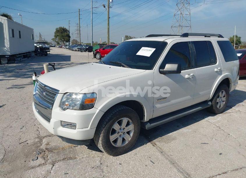Photo 2 of 2008 Ford Explorer XLT (VIN 1FMEU63E48UA73585)