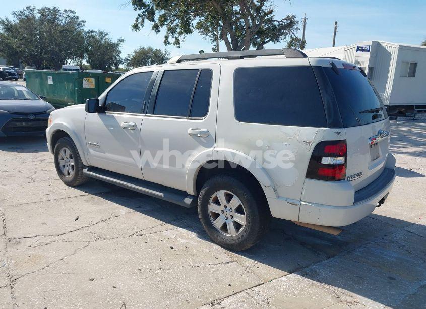 Photo 3 of 2008 Ford Explorer XLT (VIN 1FMEU63E48UA73585)