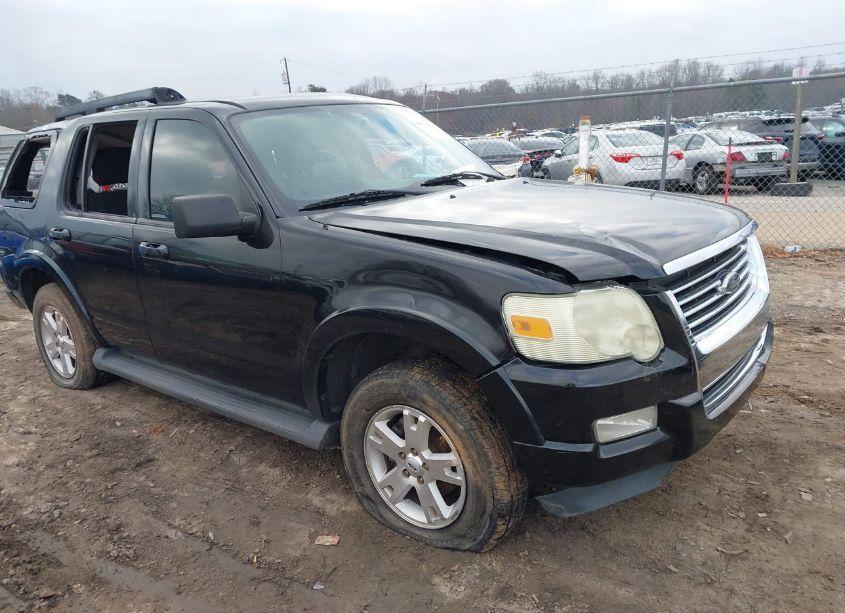 2009 Ford Explorer XLT (VIN 1FMEU63E49UA38885) main photo