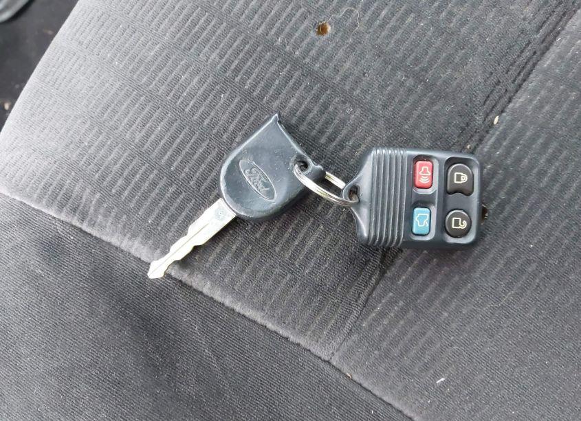 Photo 11 of 2009 Ford Explorer XLT (VIN 1FMEU63E49UA38885)