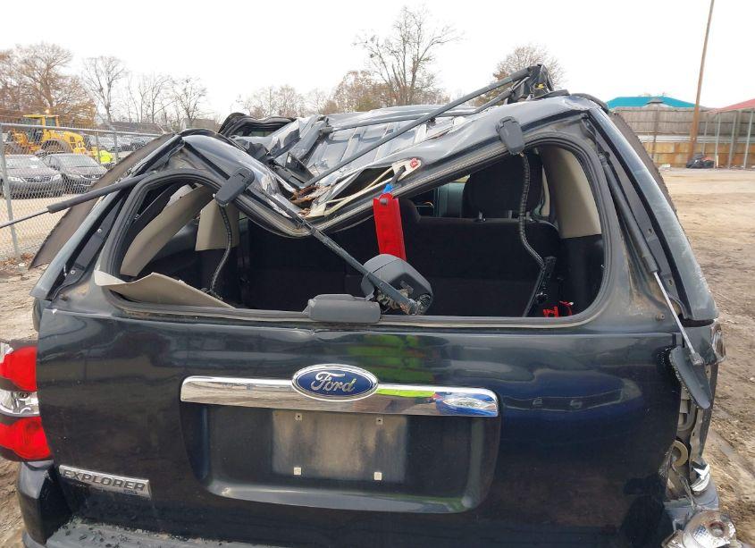 Photo 12 of 2009 Ford Explorer XLT (VIN 1FMEU63E49UA38885)