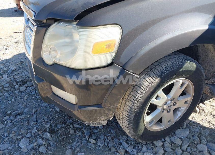Photo 6 of 2007 Ford Explorer XLT (VIN 1FMEU63E57UB54593)